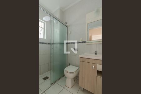Banheiro de apartamento para alugar com 1 quarto, 42m² em Cristal, Porto Alegre