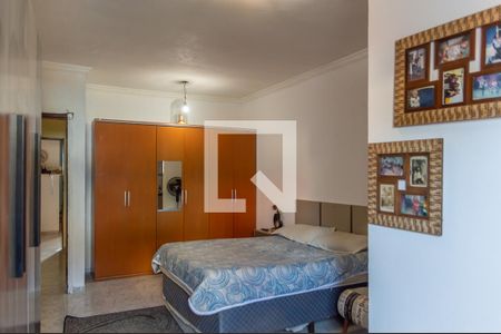 Quarto Suíte de casa à venda com 5 quartos, 240m² em Vila das Valsas, São Bernardo do Campo