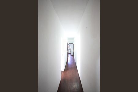 Corredor de casa para alugar com 2 quartos, 100m² em Jardim Vila Formosa, São Paulo