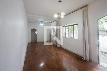 Sala de casa à venda com 3 quartos, 180m² em Vila Cordeiro, São Paulo