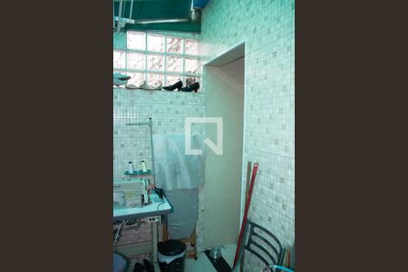 Casa de condomínio à venda com 60m², 2 quartos e 1 vaga Casa de condomínio à venda com 60m², 2 quartos e 1 vagaLavanderia