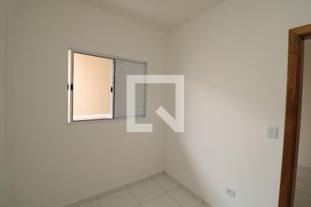 Quarto 2 de casa de condomínio para alugar com 2 quartos, 40m² em Vila Antonieta, São Paulo
