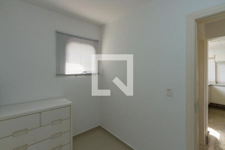 Apartamento para alugar com 330m², 4 quartos e 4 vagasQuarto de Serviço 2