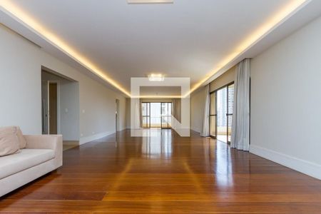 Apartamento para alugar com 330m², 4 quartos e 4 vagasSala