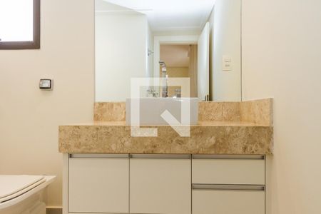 Apartamento para alugar com 330m², 4 quartos e 4 vagasBanheiro da Suíte 2