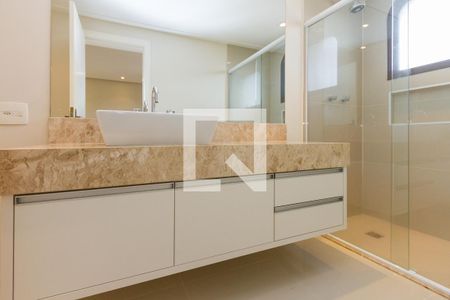 Apartamento para alugar com 330m², 4 quartos e 4 vagasBanheiro da Suíte 3