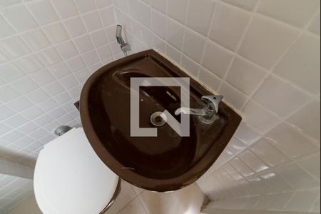 Apartamento à venda com 85m², 2 quartos e 1 vaga Apartamento à venda com 85m², 2 quartos e 1 vagaBanheiro de Serviço