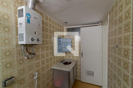 Apartamento à venda com 85m², 2 quartos e 1 vaga Apartamento à venda com 85m², 2 quartos e 1 vagaBanheiro da Suíte