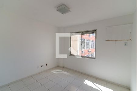 Apartamento à venda com 85m², 2 quartos e 1 vaga Apartamento à venda com 85m², 2 quartos e 1 vagaQuarto