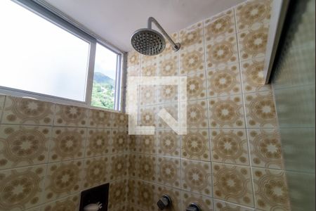 Apartamento à venda com 85m², 2 quartos e 1 vaga Apartamento à venda com 85m², 2 quartos e 1 vagaBanheiro da Suíte