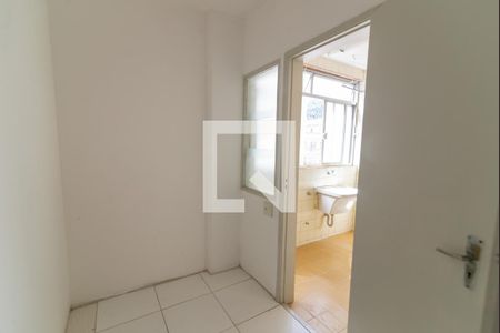 Apartamento à venda com 85m², 2 quartos e 1 vaga Apartamento à venda com 85m², 2 quartos e 1 vagaQuarto de Serviço