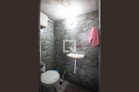 Casa à venda com 90m², 3 quartos e 2 vagas Casa à venda com 90m², 3 quartos e 2 vagasBanheiro de Serviço