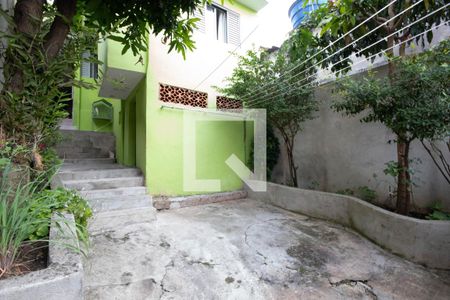 Casa à venda com 90m², 3 quartos e 2 vagas Casa à venda com 90m², 3 quartos e 2 vagasQuintal (Casa 1)