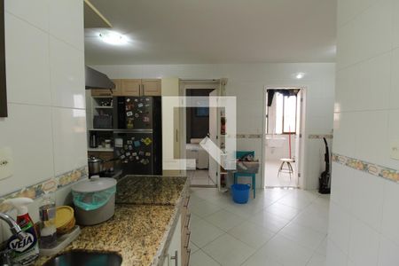 Apartamento à venda com 270m², 3 quartos e 2 vagasCozinha