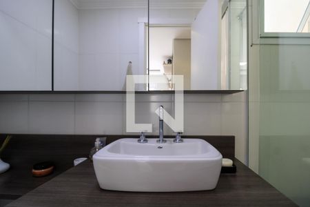 Apartamento à venda com 76m², 3 quartos e 1 vagaBanheiro da Suíte