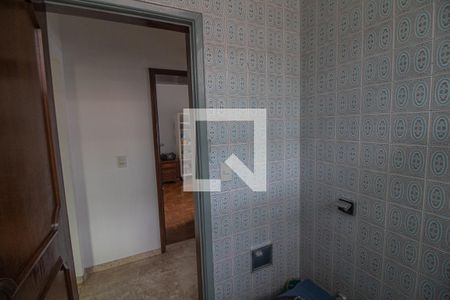 Casa à venda com 440m², 5 quartos e 8 vagasBanheiro da Suíte 3