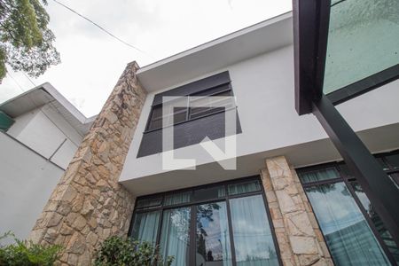 Casa à venda com 440m², 5 quartos e 8 vagasFachada