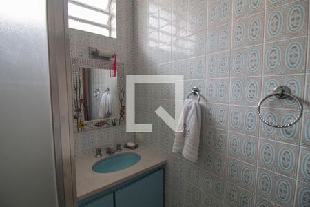 Casa à venda com 440m², 5 quartos e 8 vagasBanheiro da Suíte 3