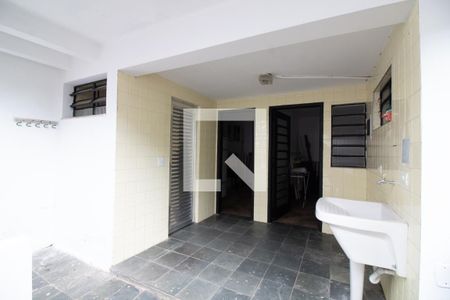 Casa à venda com 440m², 5 quartos e 8 vagasQuintal