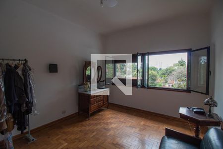 Casa à venda com 440m², 5 quartos e 8 vagasSuíte 1