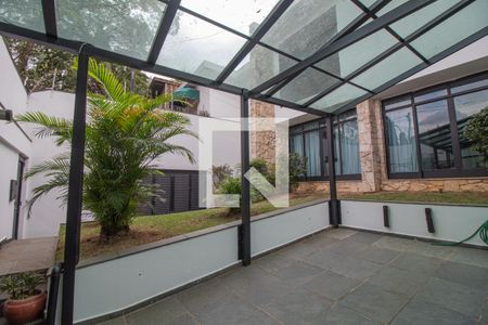 Casa à venda com 440m², 5 quartos e 8 vagasGaragem