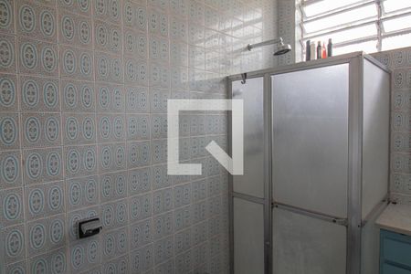 Casa à venda com 440m², 5 quartos e 8 vagasBanheiro da Suíte 3