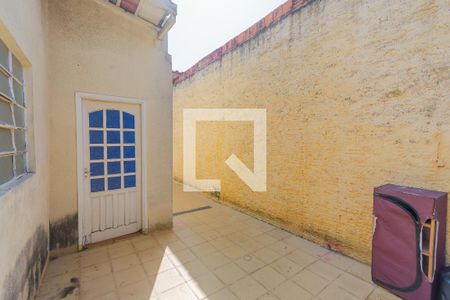 Casa à venda com 150m², 3 quartos e 2 vagasCorredor