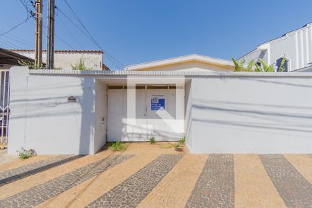 Casa à venda com 150m², 3 quartos e 2 vagasFachada