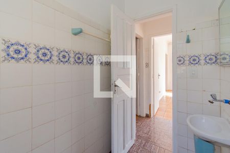 Casa à venda com 150m², 3 quartos e 2 vagasBanheiro