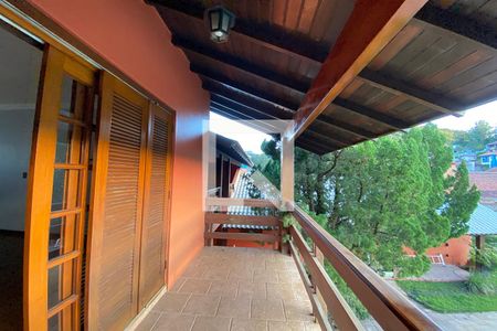 Casa à venda com 411m², 4 quartos e 3 vagasVaranda da Suíte 2