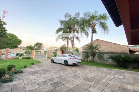 Casa à venda com 411m², 4 quartos e 3 vagasFachada