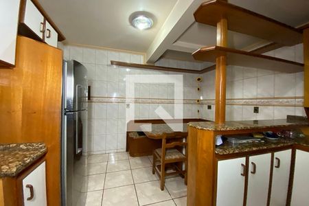 Casa à venda com 411m², 4 quartos e 3 vagasCozinha