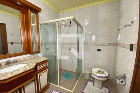 Casa à venda com 411m², 4 quartos e 3 vagasBanheiro da Suíte 3