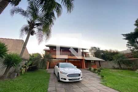 Casa à venda com 411m², 4 quartos e 3 vagasFachada