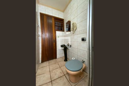 Casa à venda com 411m², 4 quartos e 3 vagasBanheiro 5