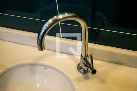 Casa à venda com 400m², 3 quartos e 4 vagasBanheiro 2