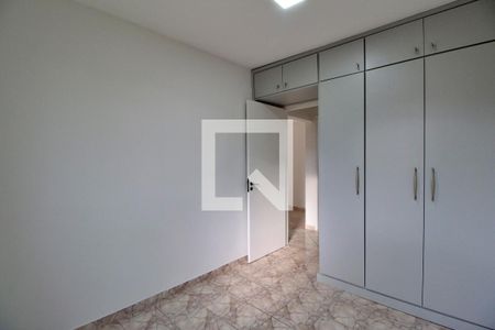 Apartamento para alugar com 74m², 3 quartos e 2 vagasQuarto 2