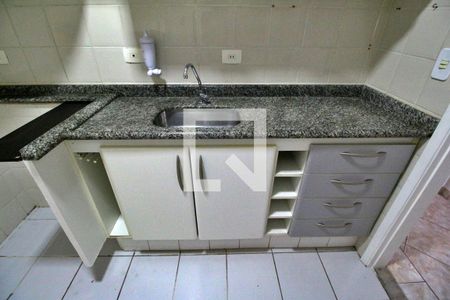 Apartamento para alugar com 74m², 3 quartos e 2 vagasCozinha (pia e armário)