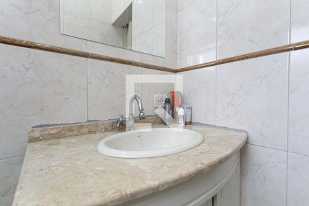 Casa à venda com 270m², 2 quartos e 3 vagasBanheiro 2