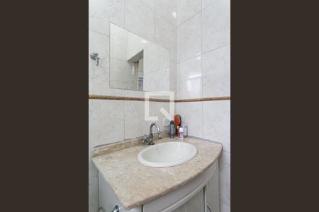 Casa à venda com 270m², 2 quartos e 3 vagasBanheiro 2