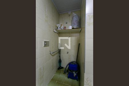 Casa à venda com 270m², 2 quartos e 3 vagasBanheiro 1