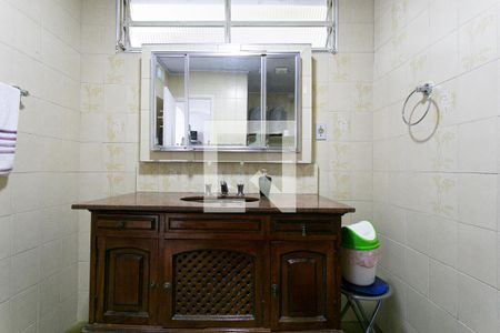 Casa à venda com 270m², 2 quartos e 3 vagasBanheiro 1