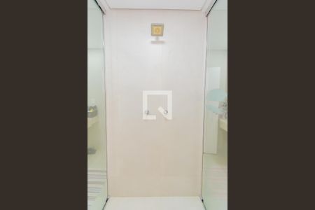 Casa de condomínio para alugar com 350m², 4 quartos e 4 vagasSuíte master