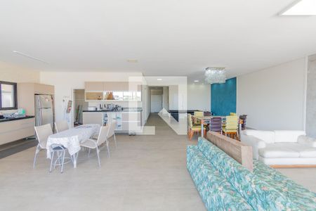 Casa de condomínio à venda com 350m², 4 quartos e 4 vagasSala/Cozinha