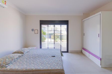 Casa de condomínio para alugar com 350m², 4 quartos e 4 vagasSuíte 3