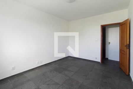 Quarto 1 de apartamento para alugar com 3 quartos, 120m² em Jardim Guanabara, Rio de Janeiro