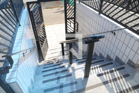 Apartamento para alugar com 50m², 1 quarto e 1 vagaescadas