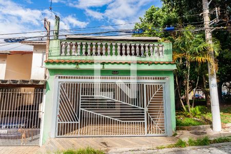 Casa à venda com 120m², 3 quartos e 2 vagasFachada