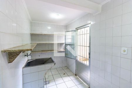 Casa à venda com 120m², 3 quartos e 2 vagasLavanderia