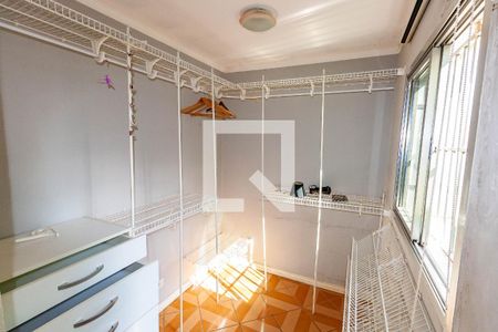 Casa à venda com 120m², 3 quartos e 2 vagasCloset do quarto 3